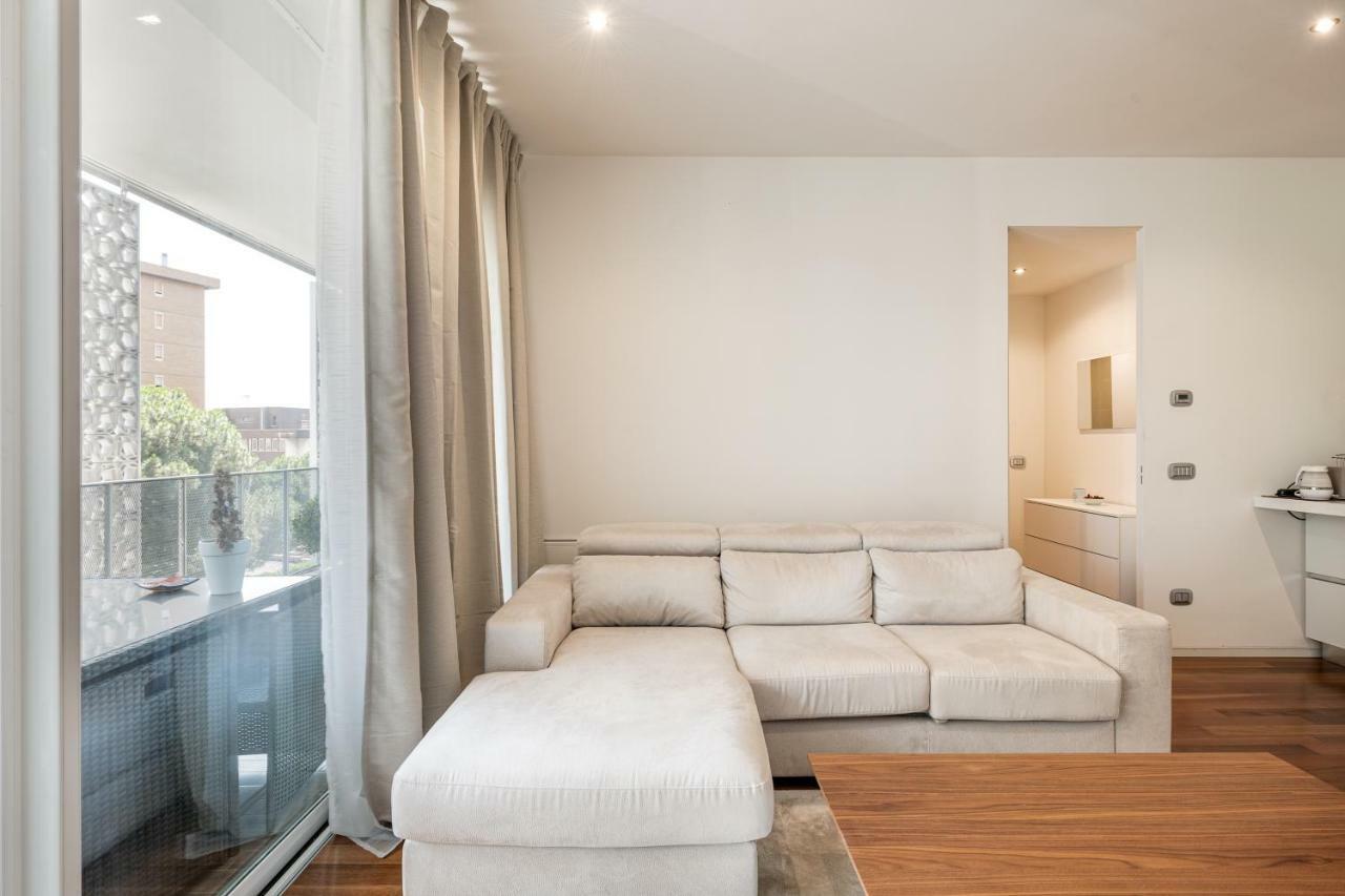 Rifredi Station Exclusive Apartment Firenze Bagian luar foto